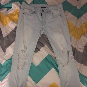 American eagle ripped jeans